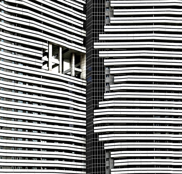 Photograph Atefeh Karimzadeh Hatch on One Eyeland